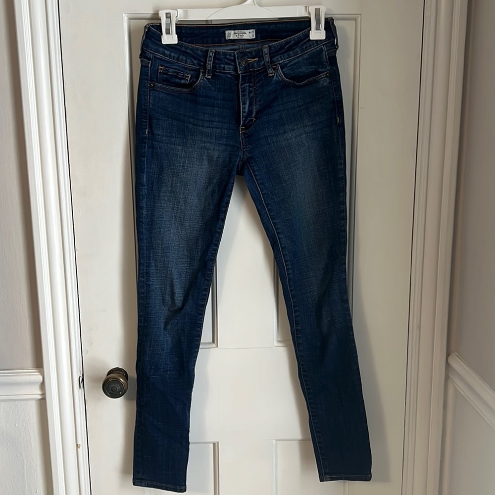 Abercrombie and Fitch size 2 skinny jeans